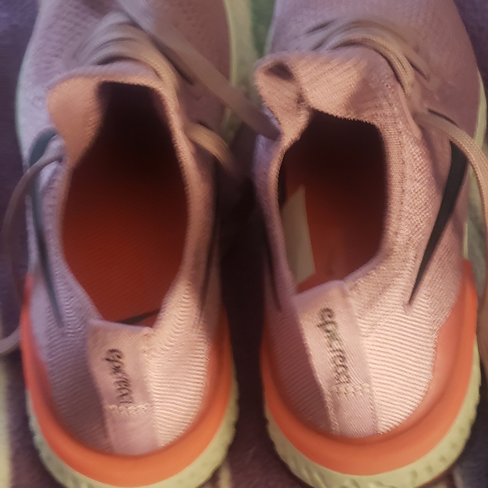 Nike epic react, New no tags - Picture 3 of 4